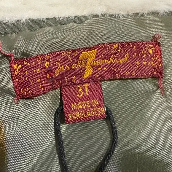 7 For All Mankind Olive Green Coat with Faux Fur Collar. Size 3T. Like New! - Picture 5 of 7